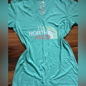 The north face women’s top